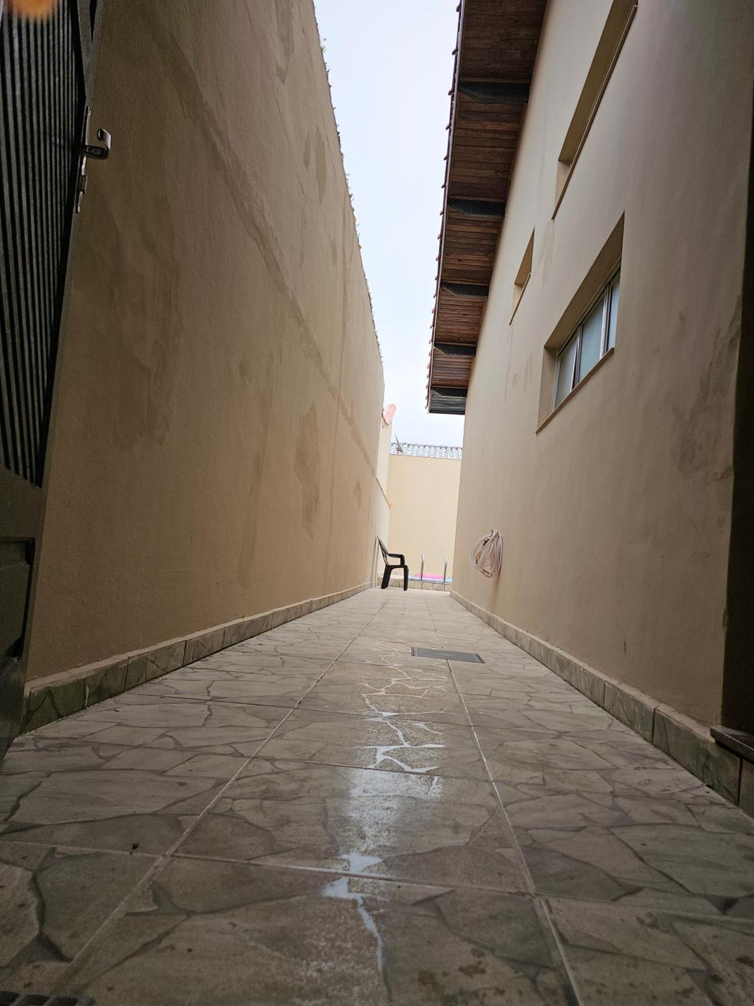 Casa Maravilhosa E Ampla Pe Na Areia Com Piscina, Area Gourmet Com Churrasqueira Em Deck Coberto Frente A Piscina, 4 Quartos Confortaveis E Espacosos, Sendo 2 Suites, Cozinha Americana E Sala De Jantar, Ampla Garagem Para 6 Carros - Mercado Na Rua Da Praia Grande  Exterior photo